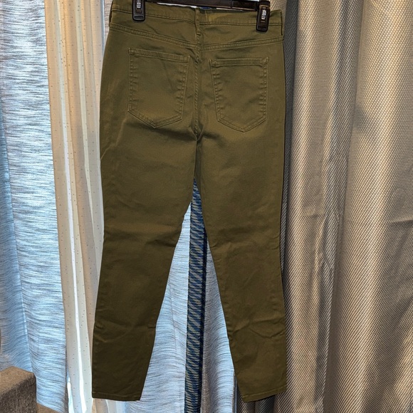 Banana Republic-Olive Skinny Leg Jeans Size 6 - Picture 4 of 15